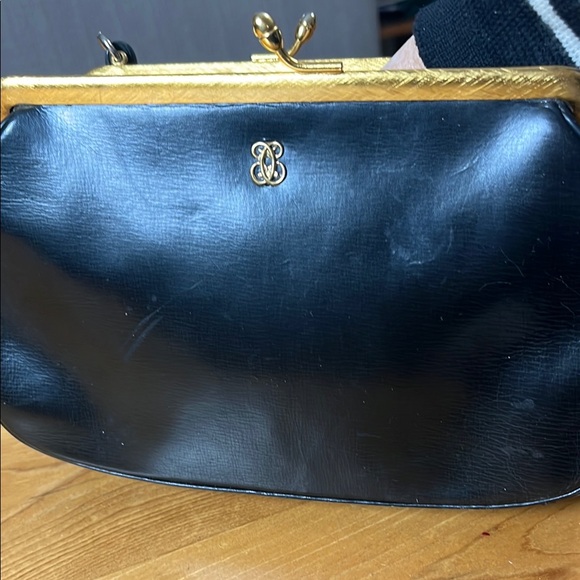 Bienen-Davis Chic Black and Gold Mini Bag so cute - Picture 14 of 16